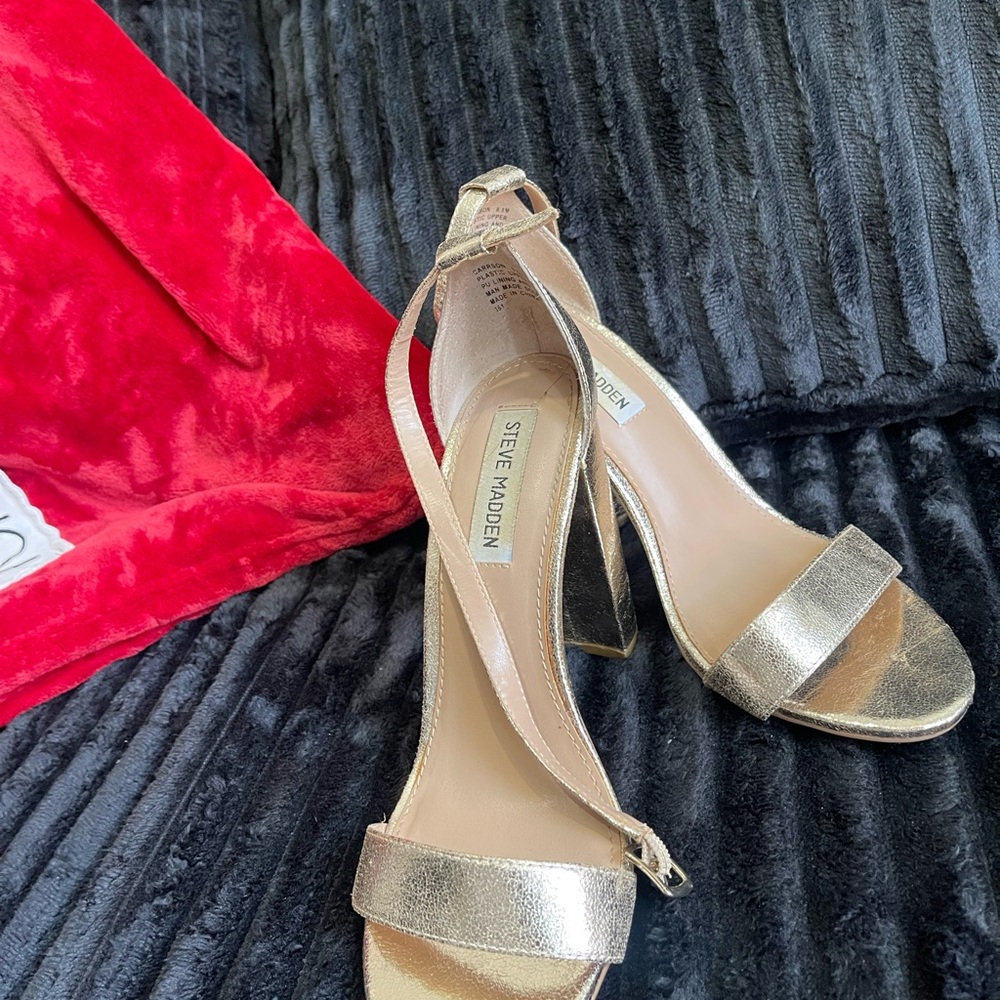 Steve Madden Metallic Gold Heels